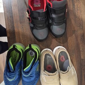 Kids Shoes - Various Sizes